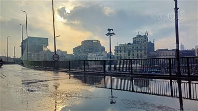 تجمعات لمياه الأمطار والطين بشوارع القاهرة والجيزة | فيديو وصور 