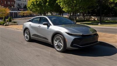 للمغتربين.. سعر ومواصفات سيارات تويوتا كراون 2023 في أمريكا 