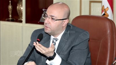 محافظ بني سويف يوجه الكهرباء بسرعة التعامل مع أعطال موجة الطقس السيئ