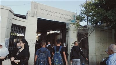 داليا البحيري تشارك في تشييع جثمان والد الفنان أحمد فريد بالإسكندرية