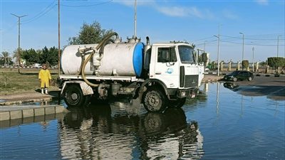 رئيس مياه القناة: مستمرون في رفع تراكمات الأمطار بالسويس والإسماعيلية وبورسعيد| صور