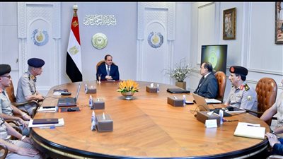 السيسي يطلع على جهود تطوير مساحات الأراضي الفضاء غير المستغلة بالقاهرة..امتداد شبكة الطرق والمحاور الجديدة..سير الأعمال بالعاصمة الجديدة