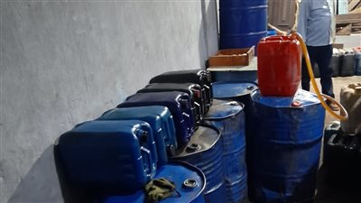 إحباط محاولة بيع 37 ألف لتر بنزين وسولار في السوق السوداء بالجيزة