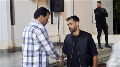 أشرف خضر ومحمد صبحي يقدمان واجب العزاء في والد عبد الله السعيد| صور