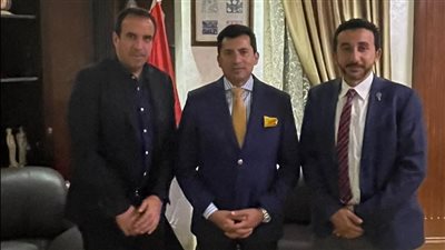 ‎وزير الشباب والرياضة يلتقي رئيس الاتحاد الدولي للبادل تنس