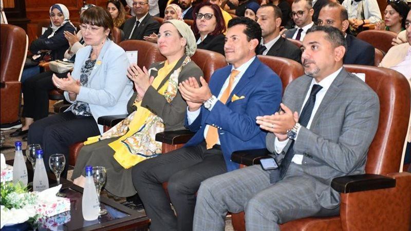 وزيرا الشباب والبيئة