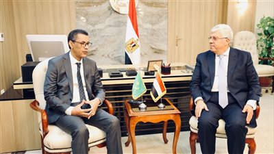 وزير التعليم العالي يلتقي نظيره الموريتاني لبحث سبل التعاون المُشترك 