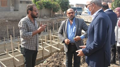 يخدم 3 محافظات.. القليوبية تتابع رصف طريق الحادثة أبو الغيط