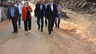  اختيار مجمع الخدمات المتكامل بشبين القناطر كنموذج يعمم علي الجمهورية 