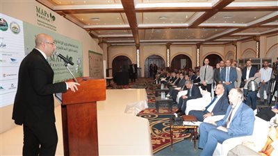 إقامة منطقة استثمارية للنباتات الطبية على مساحة 147 فدانًا  ببني سويف