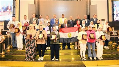 محافظ الدقهلية يكرم أوائل الطلاب المتفوقين في جميع المراحل التعليمية | صور 