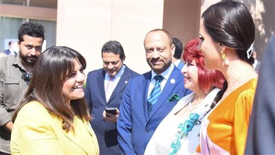 بالإنابة عن رئيس الوزراء.. وزيرة الهجرة تشهد افتتاح معرض اتحاد المستثمرات العرب.. وتؤكد: نحتاج تضافر الجهود لتخطي الأزمة الاقتصادية