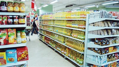 شعبة المواد الغذائية تكشف تأثير ارتفاع الدولار على الأسعار | فيديو