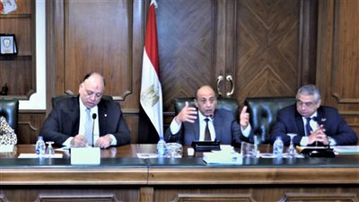 9 تعليمات من وزير الطيران لخدمة المسافرين في المطارات المصرية 