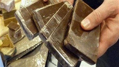 حبس عاطلين ضبط بحوزتهما على كمية كبيرة من المخدرات بالوراق 