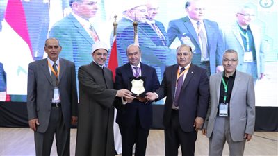 المؤتمر الدولي لقطاع الصيدلة بجامعة الأزهر يطالب بالتوسع في تطبيقات الكيمياء الخضراء 