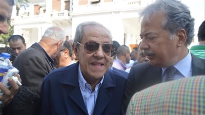 منير فخرى عبد النور يدلى بصوته فى انتخابات عليا الوفد| صور