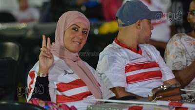 جماهير الزمالك تتابع مباراة السوبر من داخل النادي|صور 