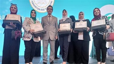 تعليم الشرقية يكرم عددًا من المعلمين المتميزين 