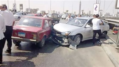 كان في حالة سكر.. التحفظ على قائد سيارة اصطدم بعمود إنارة بالدقي