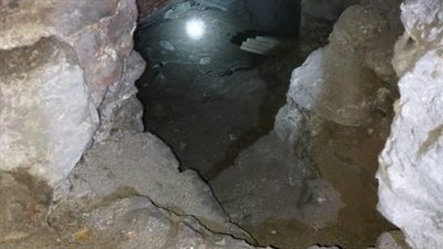 ضبط عامل اشترك مع والده فى التنقيب عن الآثار بالغربية