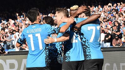 نابولي يعزز صدارته للدوري الإيطالي بالفوز على ساسولو 0/4