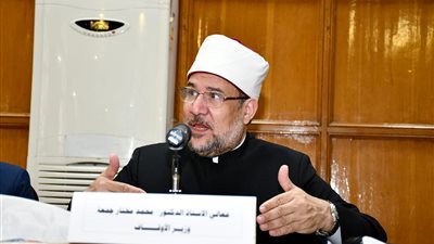 انطلاق مبادرة حق الوطن في مسجد العباسية.. وزير الأوقاف: الحفاظ على الوطن واجب شرعي.. الجندي: نخوض أشرس معركة.. كرم جبر: وسائل التواصل قنبلة موقوتة 