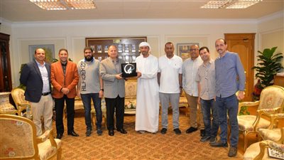 محافظ أسيوط يستقبل وفد مؤسسة زايد العليا لأصحاب الهمم