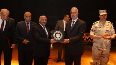 جامعة الزقازيق تحيى الذكرى ٤٩ لانتصارات أكتوبر المجيدة باحتفالية كبرى