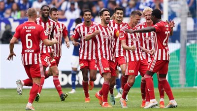 يونيون برلين يستعيد صدارة الدوري الألماني بالفوز على مونشنجلادباخ 2-1 