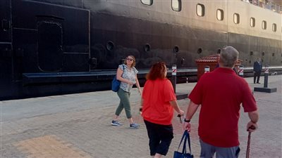 الإسكندرية تستقبل السفينة أزامارا كويست وعلى متنها 910 سائحين 