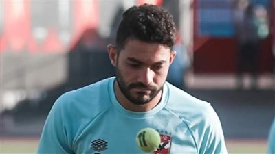 ياسر إبراهيم يسعى لاستغلال غياب عبد المنعم للعودة إلى تشكيل الأهلي الأساسي 