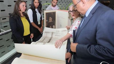 مكتبة الإسكندرية تتسلم نسخة من الوثائق الكرتوغرافية البرتغالية الأصلية
