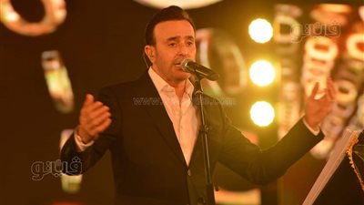 حب بكل اللهجات.. صابر الرباعي يتغنى بالرومانسية في مهرجان الموسيقى |صور