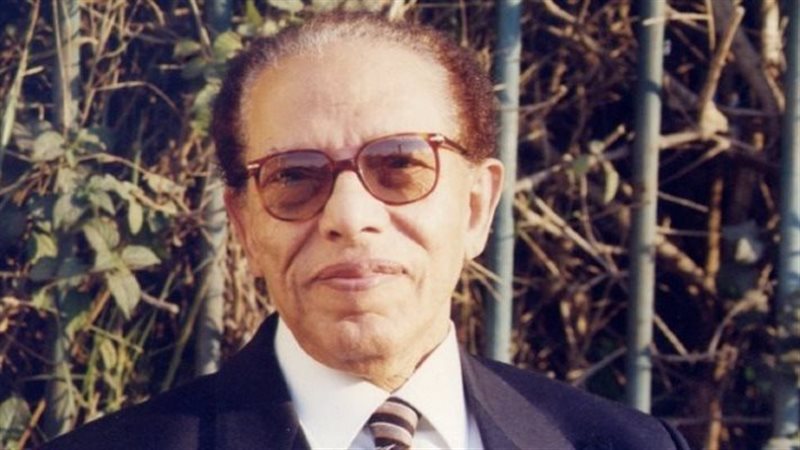 الدكتور مصطفى محمود