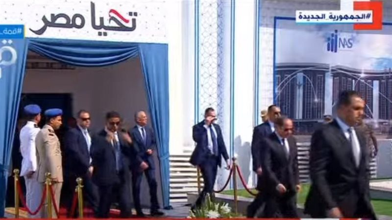 السيسي يتفقد الشبكة
