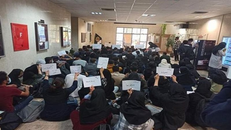 جانب من اعتصام طلبة