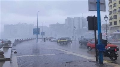 بعد تحذيرات الأرصاد.. استعدادات بالإسكندرية لموجة الطقس السيئ