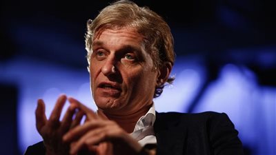 ملياردير روسي يتخلى عن جنسيته احتجاجا على الحرب في أوكرانيا