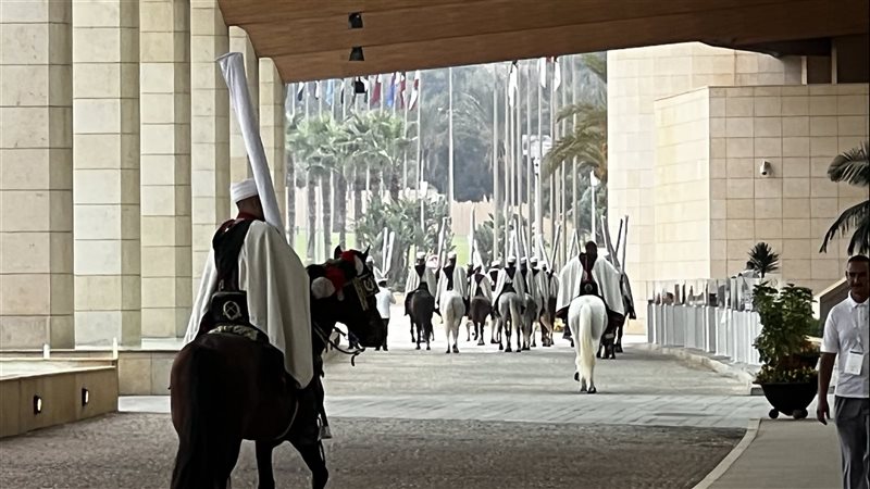 الخيالة داخل مركز