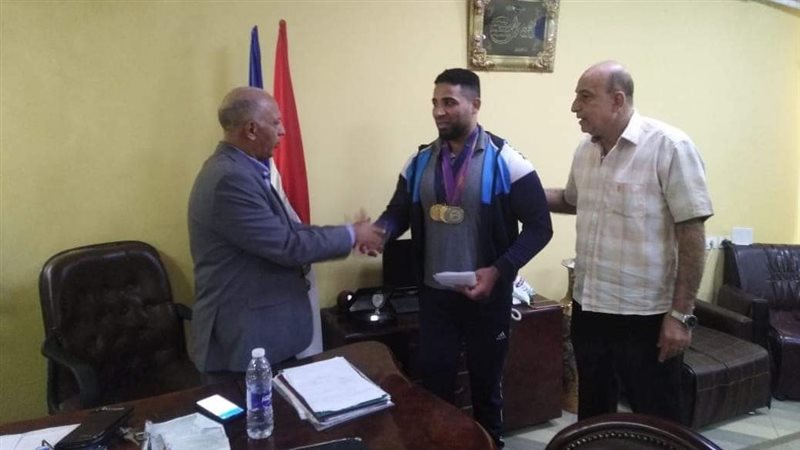 حسام حسن بطل العالم