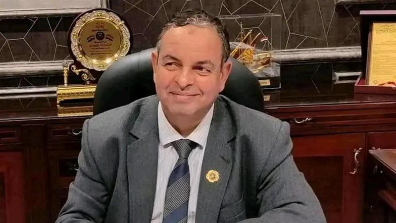  مجدي كمال رئيس الإدارة