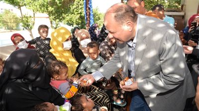 محافظ أسيوط يفتتح معرض 