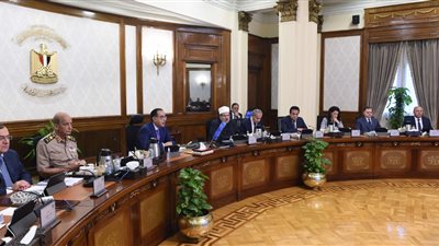 مدبولي: نأمل أن تخرج قمة لم الشمل بالجزائر بقرارات تساهم في مواجهة التحديات 