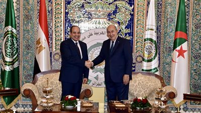  تفاصيل لقاء الرئيسين السيسي وتبون على هامش القمة العربية 31