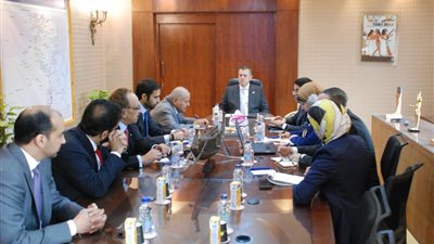 وزير السياحة والآثار يستقبل وفد رابطة رجال الأعمال القطريين لبحث التعاون المشترك