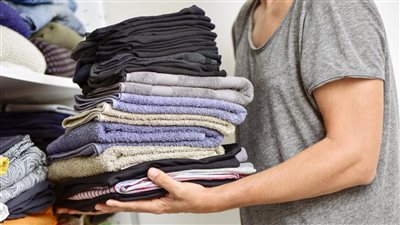 اتبعي هذه النصائح عند إخراج الملابس الشتوية من حقائب التخزين |فيديو 