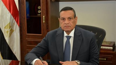 وزير التنمية المحلية يستعرض جهود تنظيم الأسواق والمواقف وساحات الانتظار بالمحافظات 