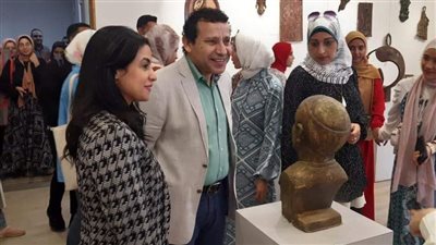 تطبيقية بنها تفتتح معرضها الأول l صور 