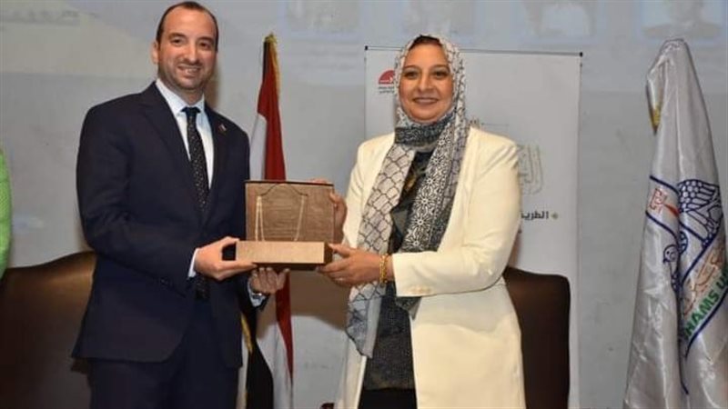جامعة عين شمس 